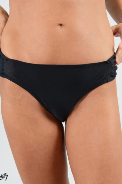 BIKINI CON FRUNCES LATERALES